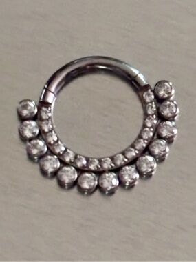 hinged segment ring - clearCZ, stainless steel septum piercing clicker 16G 8mm